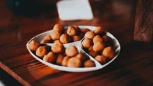 Bolinho de Bacalhau Assado Saudável para Crianças: Leveza e Sabor