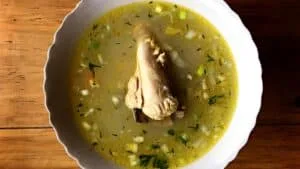 Caldo Verde Vegetariano: Como Fazer Sem Linguiça Calabresa