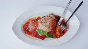 Lasanha de Frango Cremosa com Requeijão no Forno: Receita Fácil e Perfeita