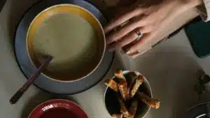 Receita de Sopa Creme de Cogumelos Frescos com Toque de Vinho Branco