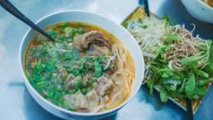 Sopa de Mandioca com Carne Desfiada: Cremosa e Perfeita para o Frio