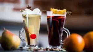 Vinho Quente Caseiro: o Abraço Perfeito com Especiarias para o Inverno!