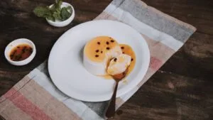 Manjar Branco com Calda de Ameixa: a Sobremesa Gelada do Pará que Some da Mesa em 1 Hora
