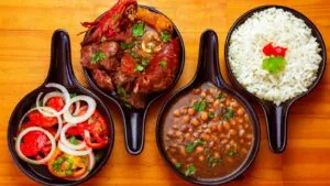 Arroz Maria Isabel Piauiense: almoço de panela com carne de sol para agosto